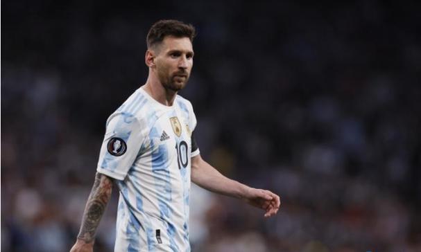 登楼看江水 街巷尝美食  WuHan Travel遇全球知音